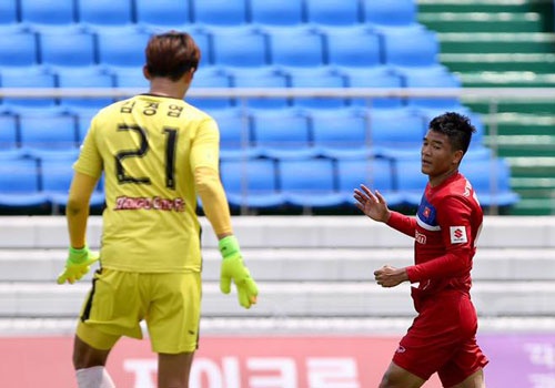 Mokpo vs U22 VN (1-4): Hong Duy, Duc Chinh lap cu dup hinh anh