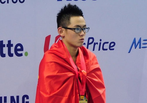 Quang Nhat bo thi, Huy Hoang vuot xa ky luc SEA Games hinh anh