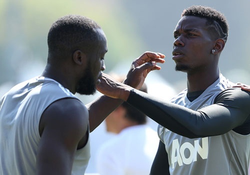 Doi hinh MU tri gia hon 400 trieu bang du suc vo dich Premier League hinh anh