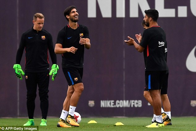 Messi căng thẳng trước lượt về siêu cúp ảnh 8 Messi cang thang truoc luot ve sieu cup anh 8