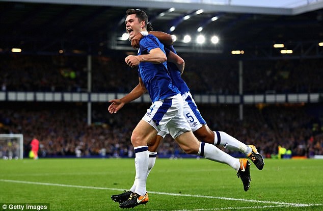 Ban hop dong ky luc Everton ra mat anh 10