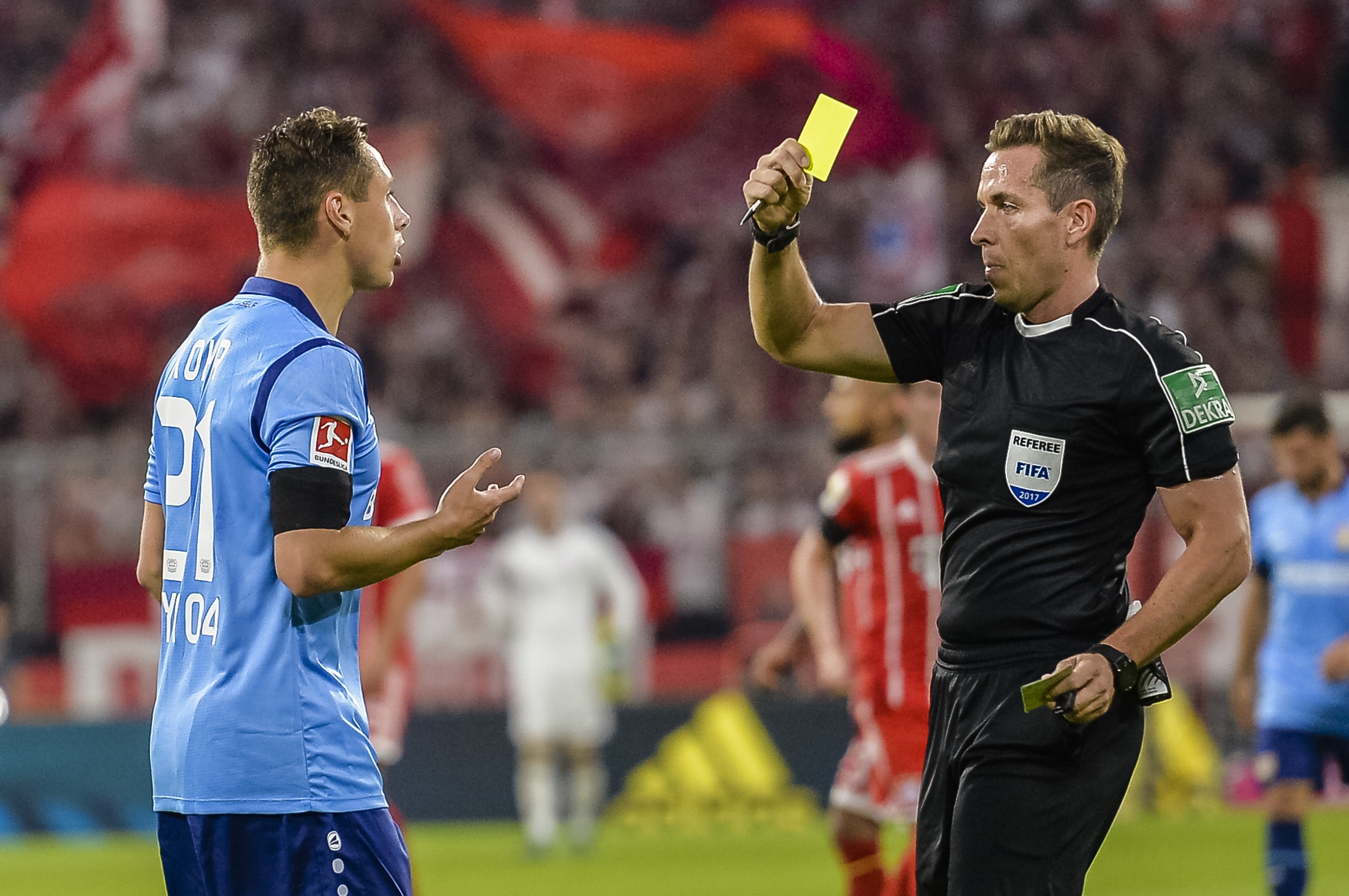 Bayern thang 3-1 trong tran mo man Bundesliga anh 2