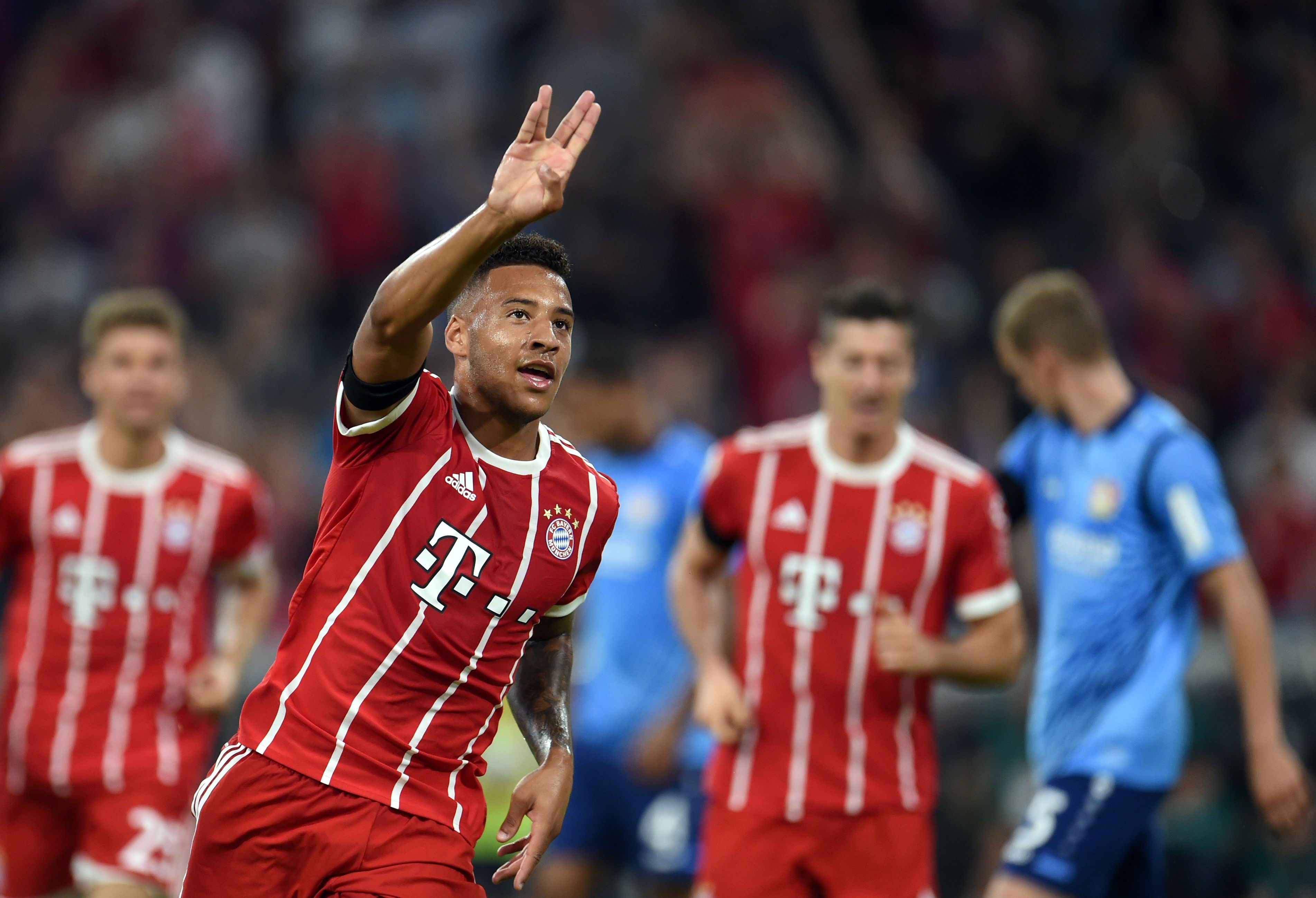 Bayern thang 3-1 trong tran mo man Bundesliga anh 5
