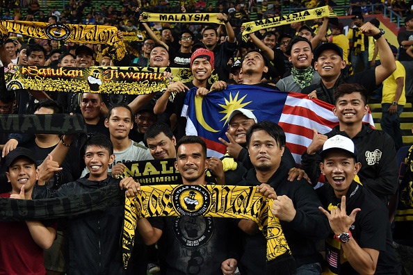 Chu nha Malaysia doat ve ban ket sau khi thang U22 Myanmar 3-1 hinh anh