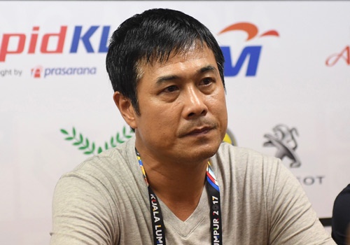 Video 360 do: HLV Huu Thang tiec vi U22 VN khong the thang Indonesia hinh anh