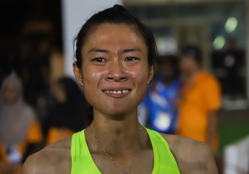 ‘Nu hoang dien kinh’ Tu Chinh ngan le khi gianh HCV hinh anh