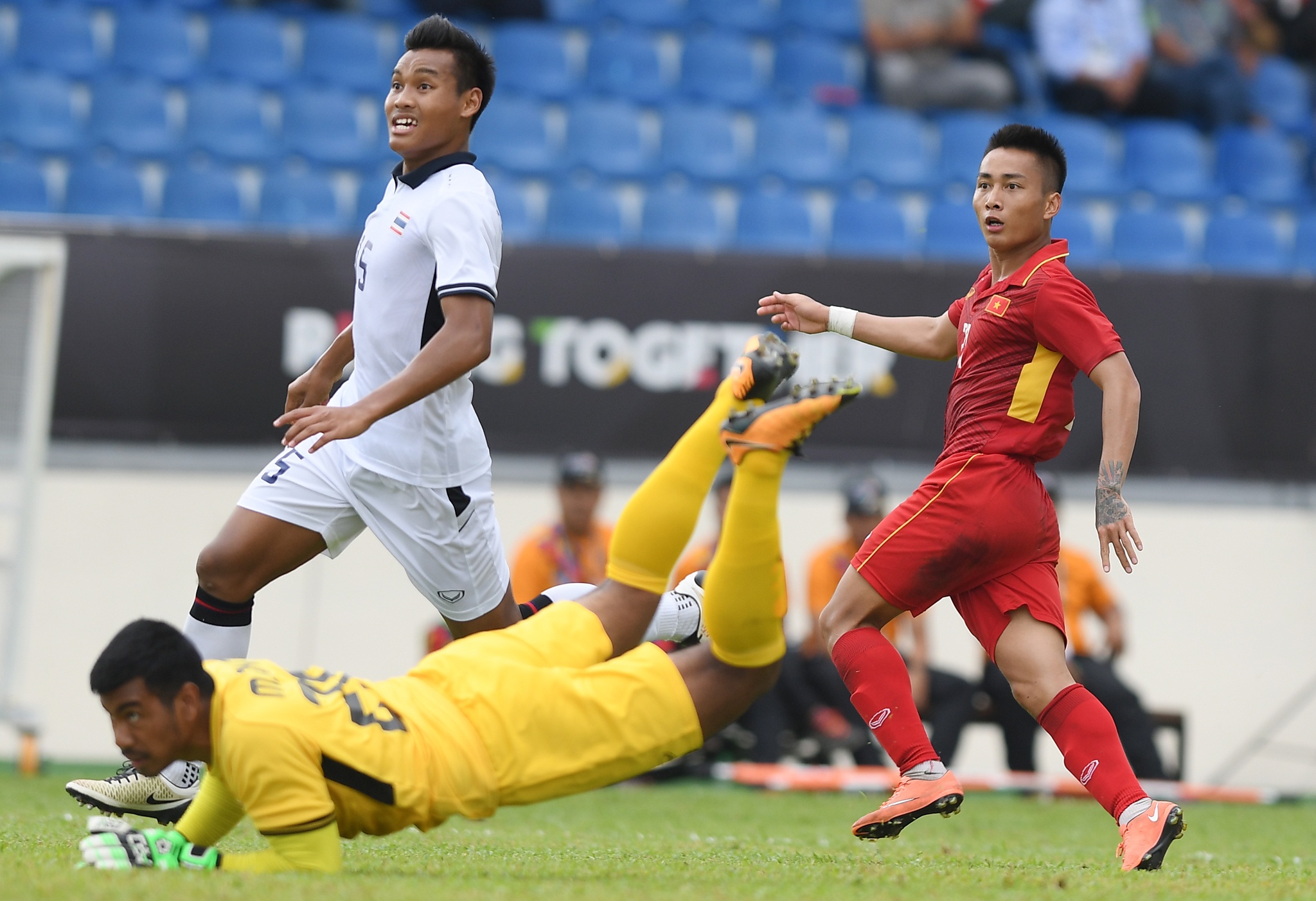 HLV Huu Thang tu chuc vi tu trong anh 1