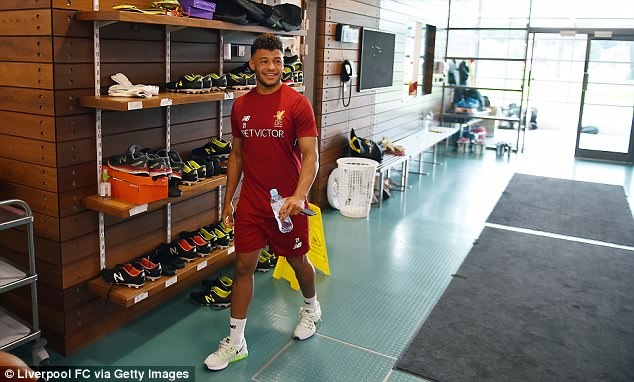 Chamberlain hào hứng tập luyện ở Liverpool ảnh 7 Chamberlain hao hung tap luyen o Liverpool anh 7