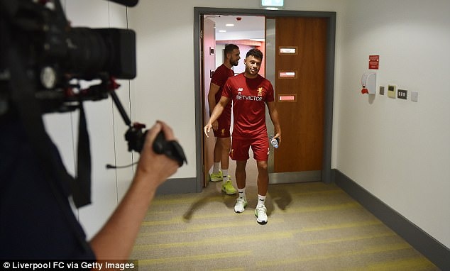 Chamberlain hào hứng tập luyện ở Liverpool ảnh 8 Chamberlain hao hung tap luyen o Liverpool anh 8