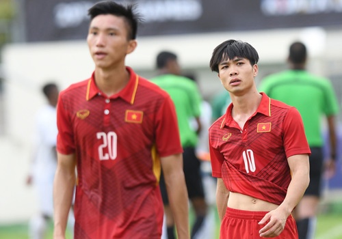 Ghe nong HLV truong DTVN se co bat ngo phut cuoi? hinh anh