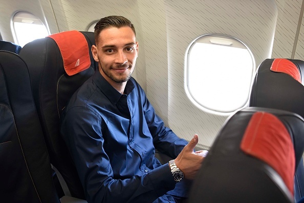 Buffon lịch lãm lên đường đấu Barca ảnh 2 Buffon lich lam len duong dau Barca anh 2