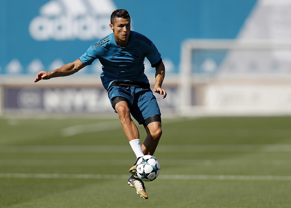 Ronaldo chuẩn bị cho trận đầu mùa này ảnh 2 Ronaldo chuan bi cho tran dau mua nay anh 2