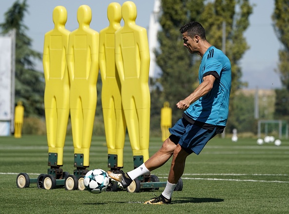 Ronaldo chuẩn bị cho trận đầu mùa này ảnh 4 Ronaldo chuan bi cho tran dau mua nay anh 4