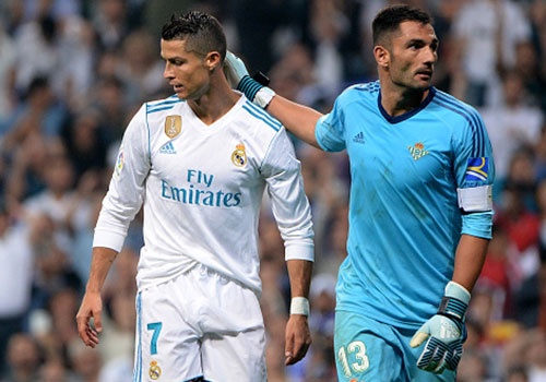 Zidane khong qua lo lang du Real kem Barca 7 diem hinh anh