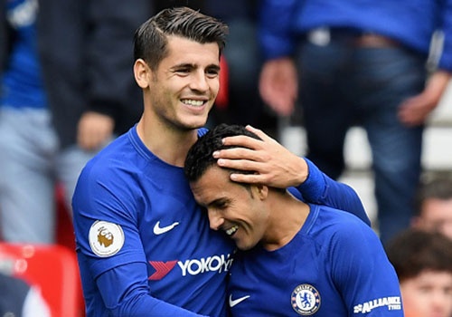 Stoke vs Chelsea (0-4): Morata lap hat-trick, solo ghi ban hinh anh