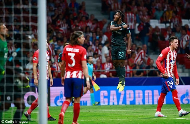 Torres,  Costa chup cung Batshuayi anh 2