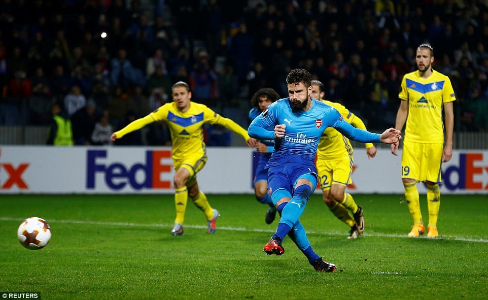 Arsenal choi thang hoa o Europa League anh 8