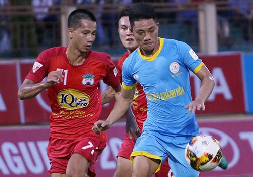 HAGL thua tran thu 3 lien tiep sau that bai 2-4 truoc Khanh Hoa hinh anh