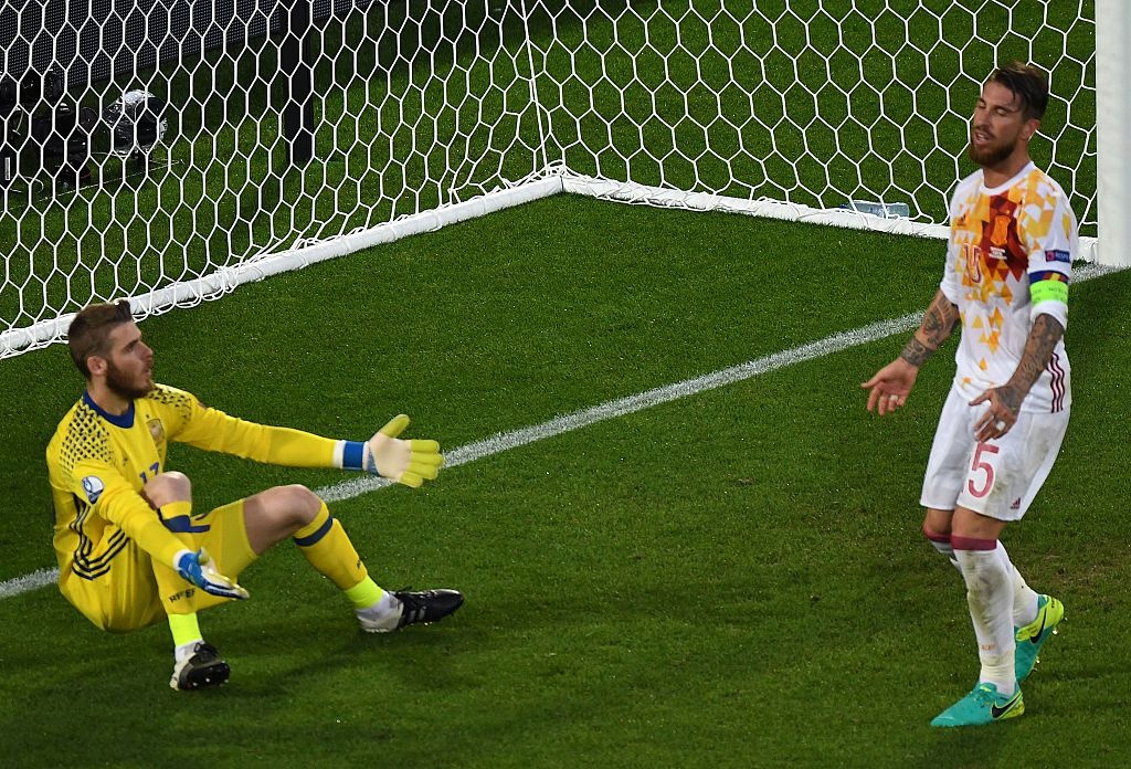 Nhung tran sinh tu vong loai World Cup anh 8