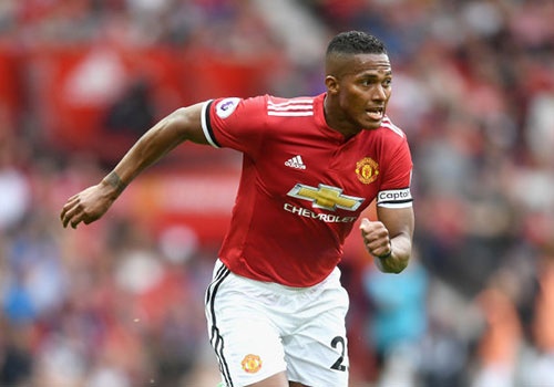 Nhung ngoi sao phong thu canh phai xuat sac o Premier League hinh anh