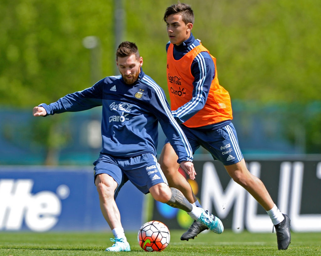 Messi vui ve truoc tran gap Ecuador anh 4