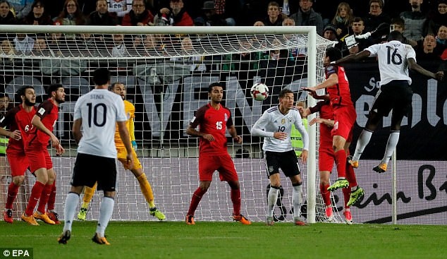 Arsenal nhận trái đắng khi mất Mustafi ảnh 7 Arsenal nhan trai dang khi mat Mustafi anh 7