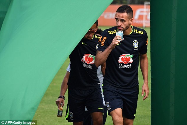 Neymar chụp cùng huyền thoại ‘Ro béo’ ảnh 9 Neymar chup cung huyen thoai ‘Ro beo’ anh 9