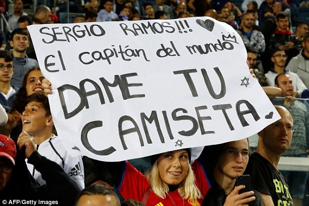 Tay Ban Nha bat bai khi du World Cup anh 4