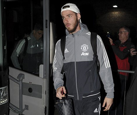 Thay tro Mourinho lang le den Liverpool anh 6