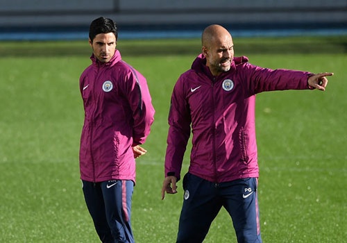 Pep Guardiola la het cau thu Man City tap luyen hinh anh