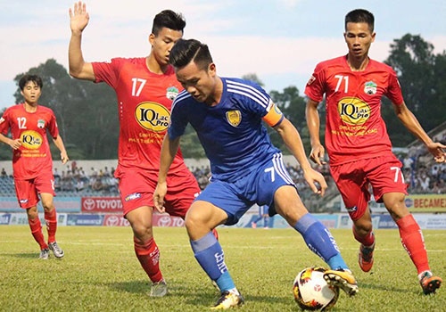 CLB HAGL hoa kich tinh 1-1 truoc doi dau bang Quang Nam hinh anh