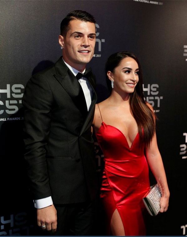 Nhung bong hong trong buoi vinh danh Ronaldo anh 9