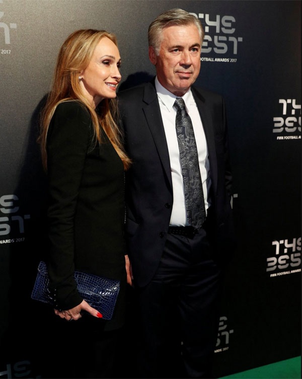 Nhung bong hong trong buoi vinh danh Ronaldo anh 13