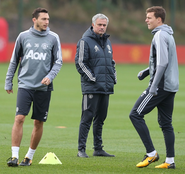 Mourinho tiet lo MU choi toc do cao anh 1