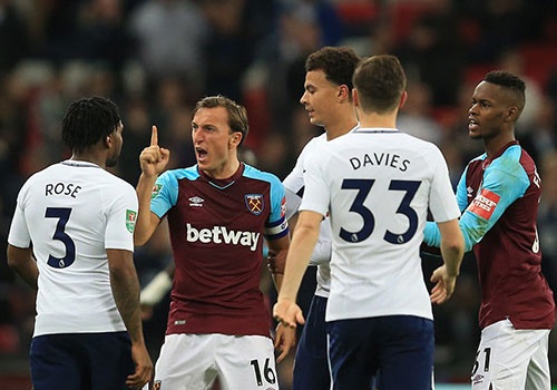 Tottenham thua West Ham 2-3 du dan truoc 2 ban hinh anh