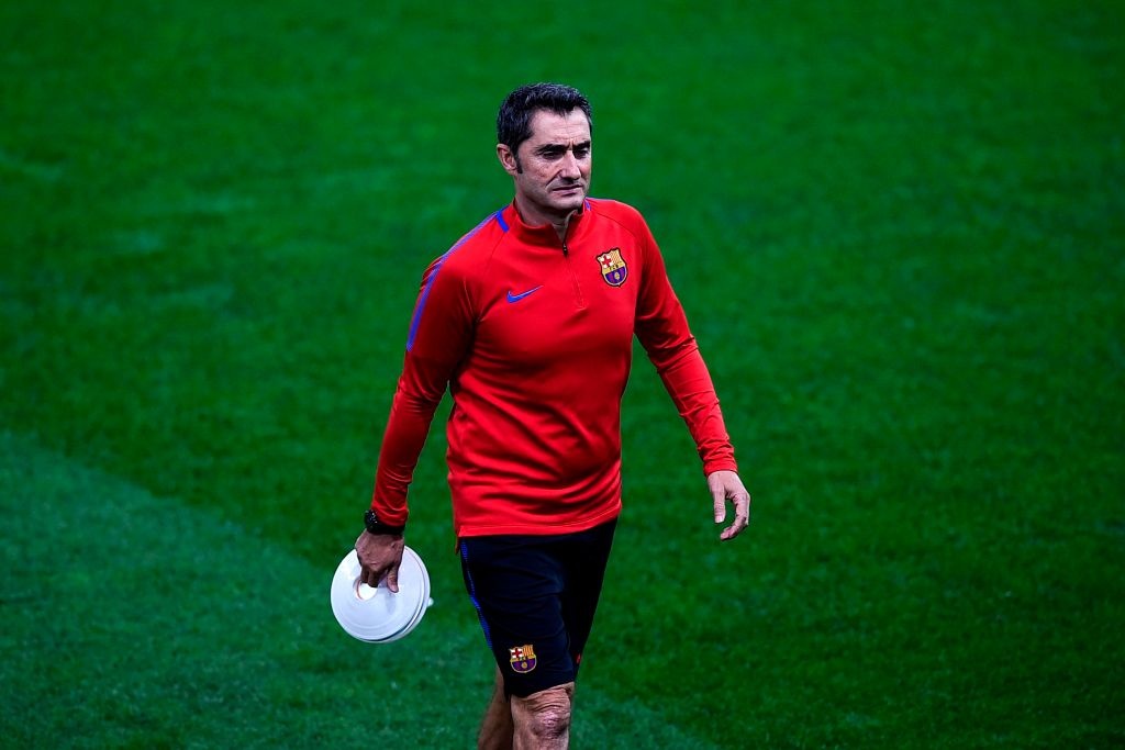 HLV Barca hao huc doi dau doi cu anh 1