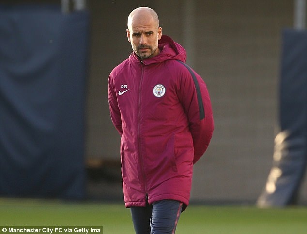 Guardiola thua nhan Man City kho thang Napoli anh 1