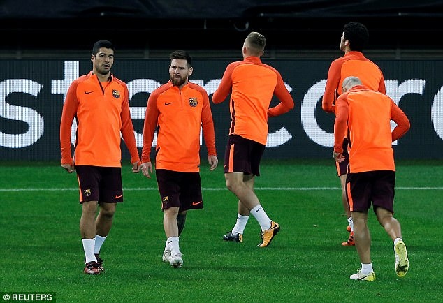 HLV Barca hao huc doi dau doi cu anh 9