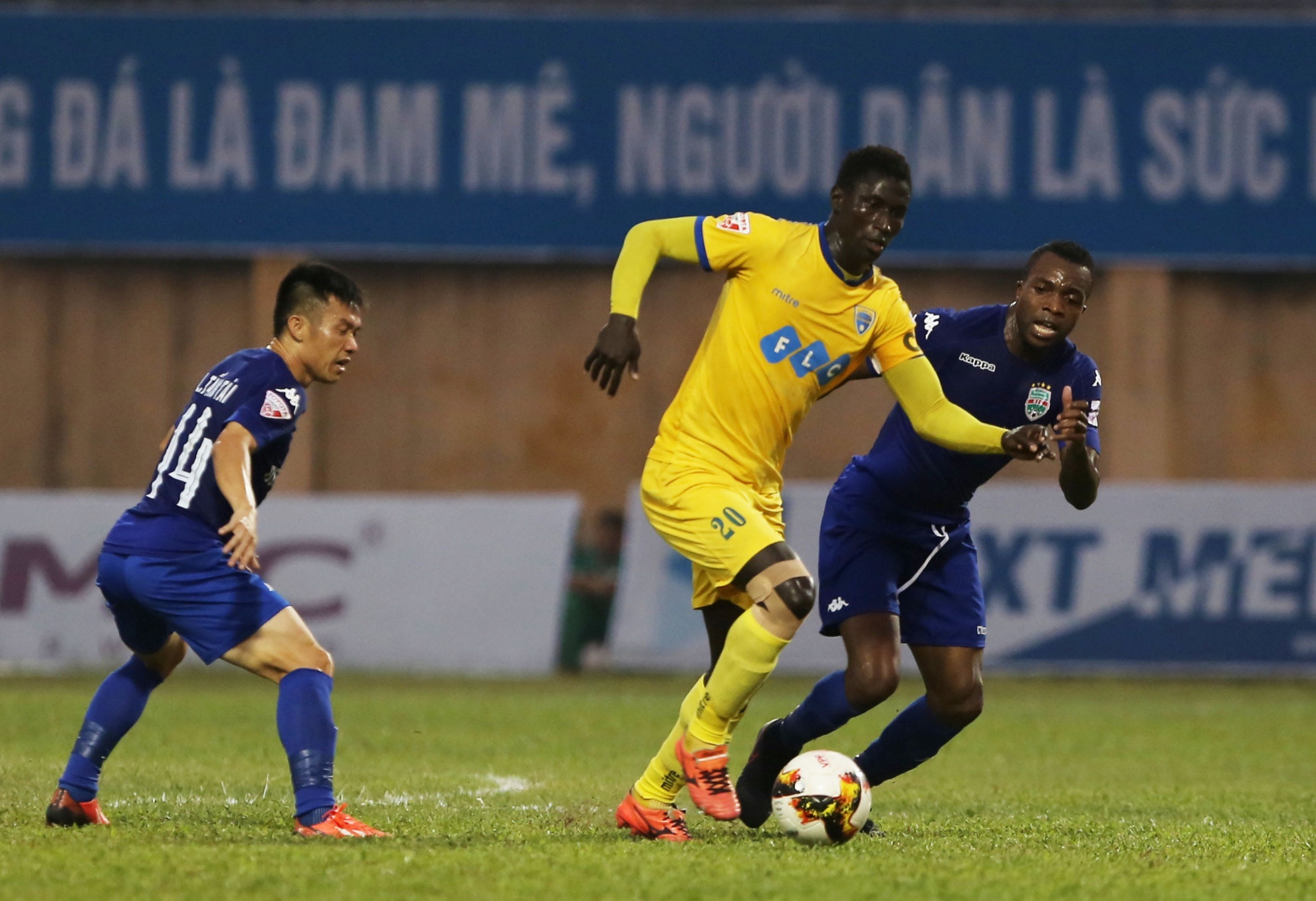 Trận CLB Thanh Hóa vs CLB Bình Dương ảnh 1 Tran CLB Thanh Hoa vs CLB Binh Duong anh 1