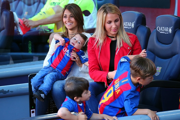 Sao Barca mừng sinh nhật con trai Messi ảnh 6 Sao Barca mung sinh nhat con trai Messi anh 6