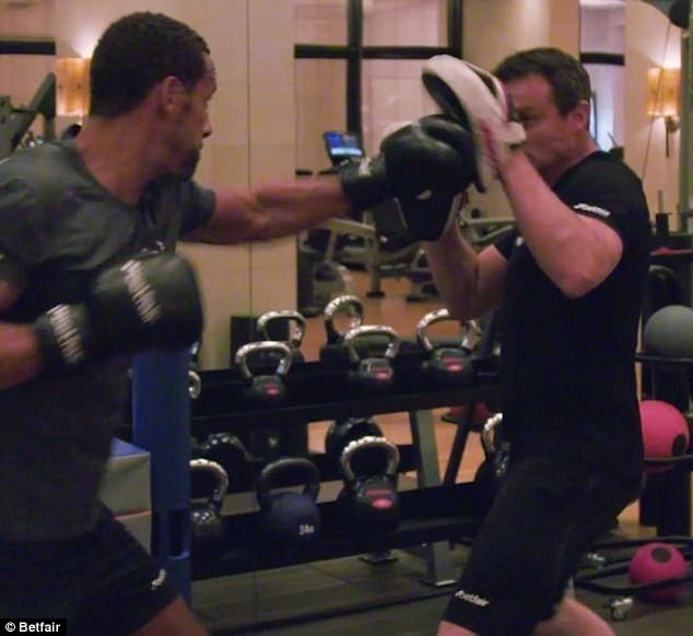 Ferdinand tich cuc tap de lay bang boxing anh 6