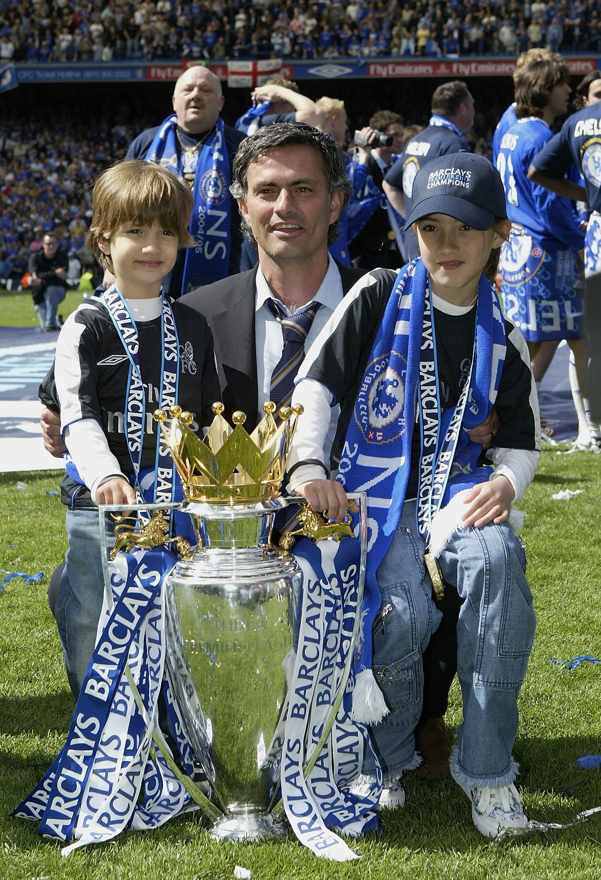 Mourinho hanh phuc mung sinh nhat con gai anh 5