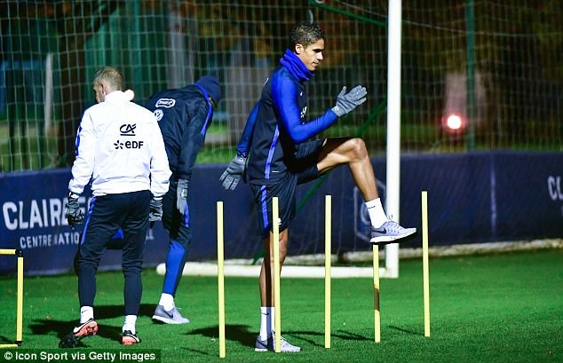 Giroud đen đủi khi trở lại tuyển Pháp ảnh 6 Giroud den dui khi tro lai tuyen Phap anh 6