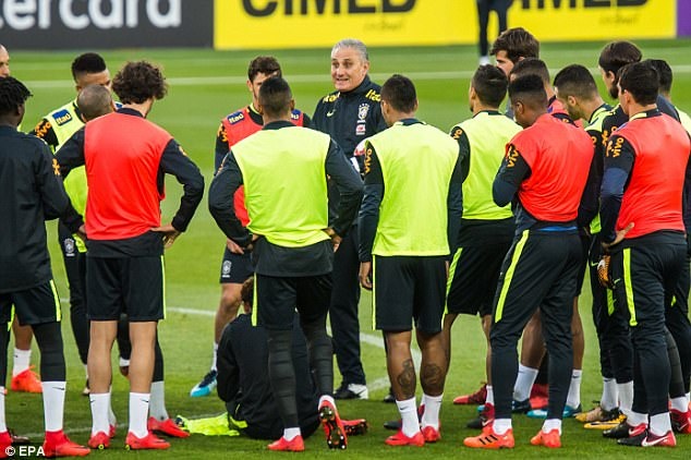 Mario Balotelli khiến Neymar bất ngờ ảnh 7 Mario Balotelli khien Neymar bat ngo anh 7