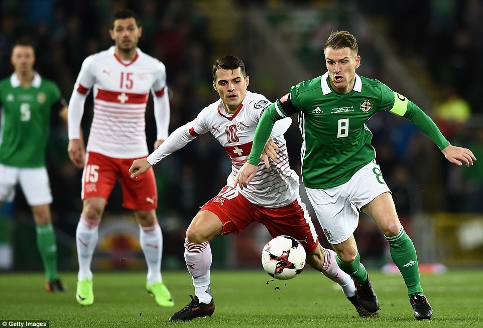 Trong tai giup Thuy Si cham ve World Cup anh 1