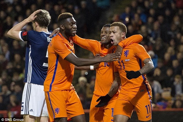 Cuu tien dao MU ghi ban anh 1