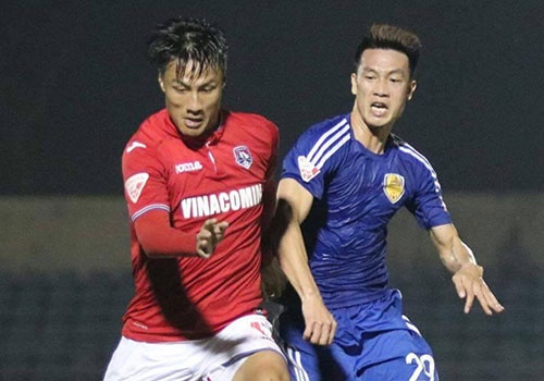 HLV Hoang Van Phuc mung phat khoc khi CLB Quang Nam len ngoi dau hinh anh