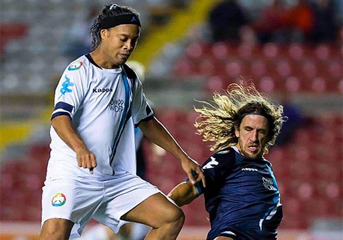 Ronaldinho ghi bàn và kiến tạo ảnh 1 Ronaldinho ghi ban va kien tao anh 1