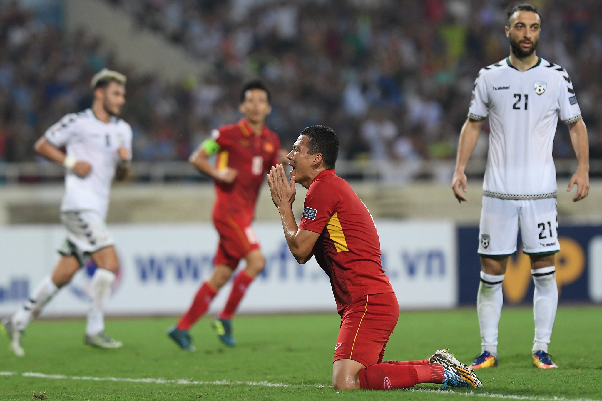 Trận ĐTVN vs Afghanistan ảnh 2 Tran DTVN vs Afghanistan anh 2