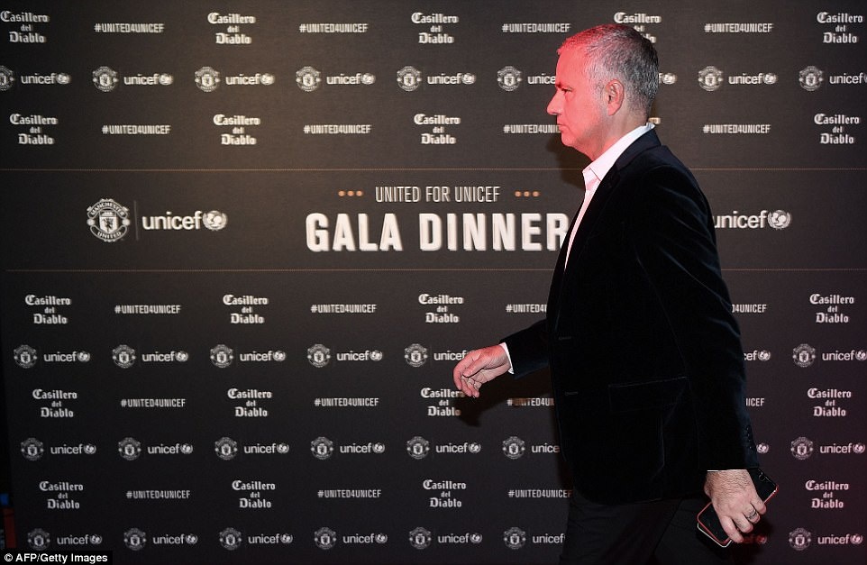 Sao MU du buoi gay quy tu thien anh 4